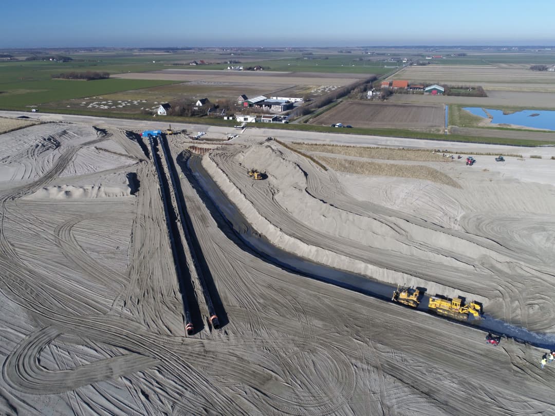 Pipe Material Selection for a Dike Crossing